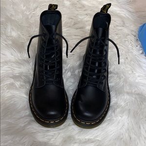 Dr Martins 1460 Smooth Leather Lace Up Boots